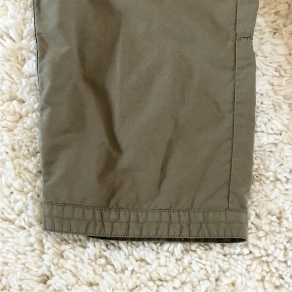 Eastern Mountain Sports Capris Pants Womens 12 Beige Ankle Button Hiking Outdoor - Picture 4 of 9